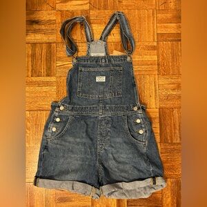 Levi’s Shortalls